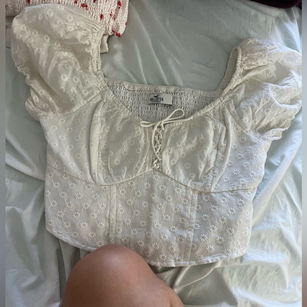 hollister top